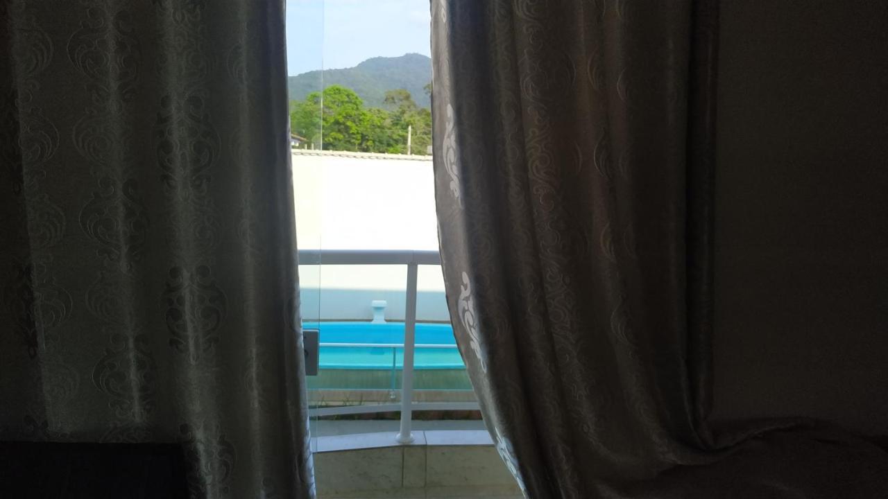Agradavel Em Maranduba A 900 Metros Da Apartment