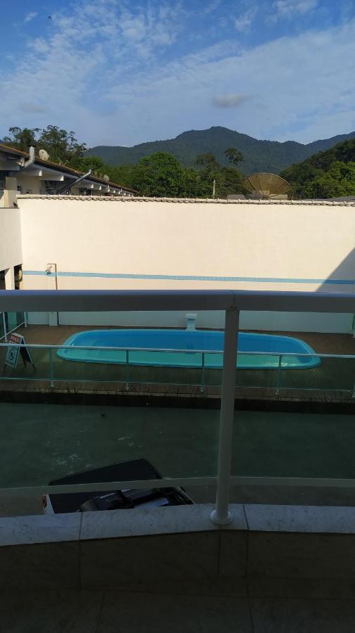 Agradavel Em Maranduba A 900 Metros Da Apartment